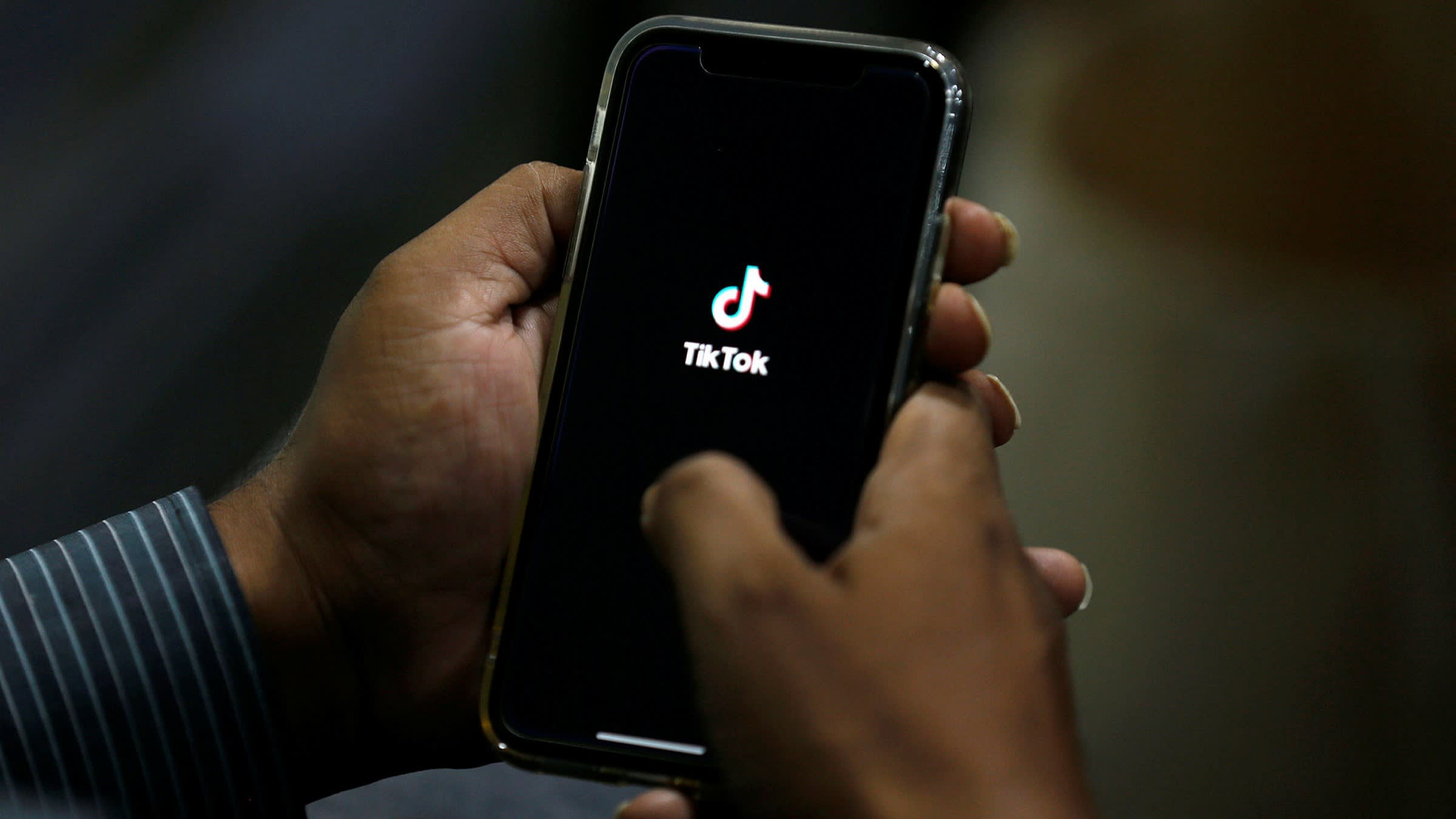 tiktok to be banned from us app stores from sunday 1